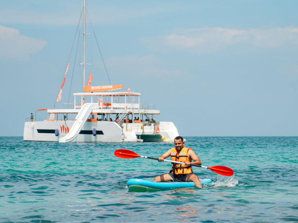 ล่องเรือปาร์ตี้พัทยา Chateau Party Yacht