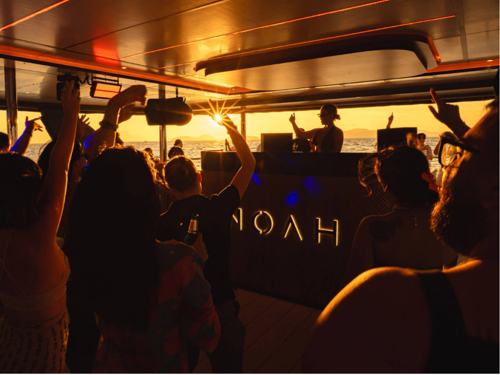 Noah Yacht Club ( JOIN DAY TRIP Noah Experience )