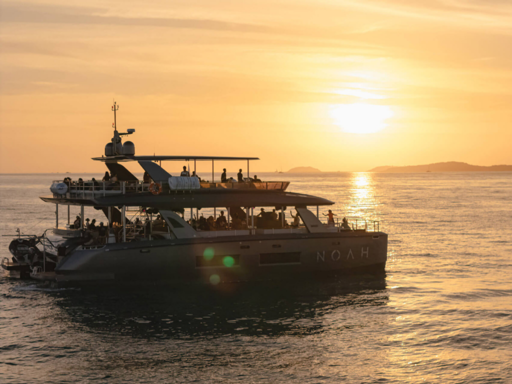 Noah Yacht Club ( JOIN DAY TRIP Noah Experience )