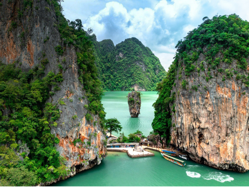 ทัวร์อ่าวพังงา – เจมส์บอนด์ Yacht เต็มวัน