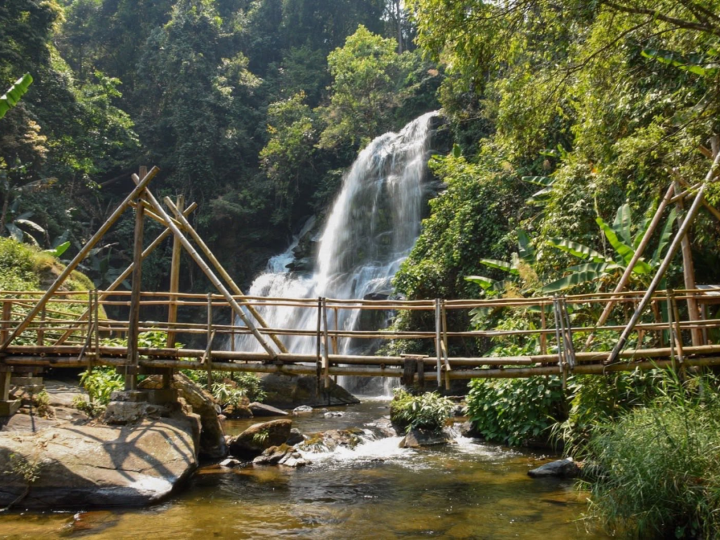 Tour Doi Inthanon National Park – Trek Pha Dok Siew