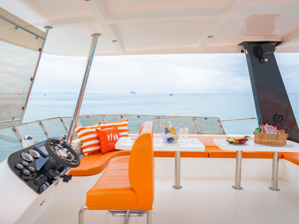 Power Catamaran Whisky – Floeth yacht 48 ft.
