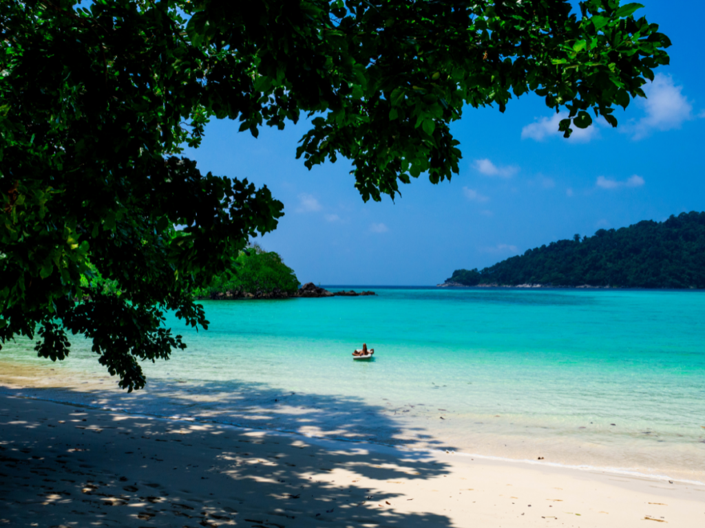 A ทัวร์เกาะสุรินทร์ SpeedBoat ไปเช้า-เย็นกลับ