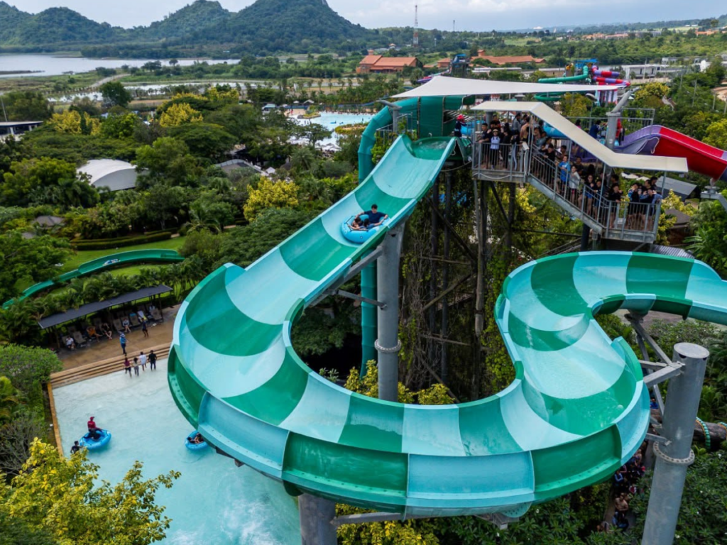 Ramayana Water Park สวนน้ำรามายณะ