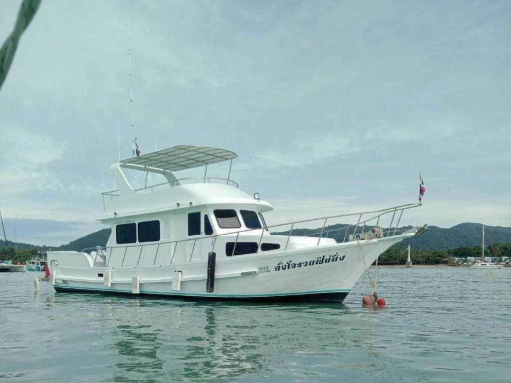 TJ Marine